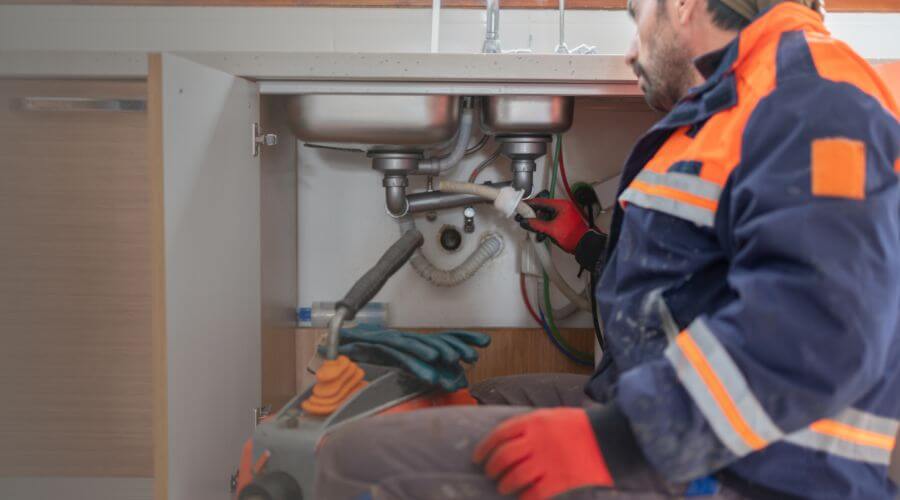 Professional tankless water heater installation services in Kincaid, IL